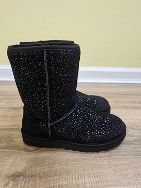 UGG Classic Short Metallic Spots